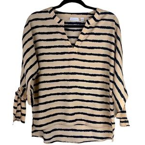 NEW York & Co Black Cream Stripes High-Low Top 3/4 Sleeves Ties V-Neck Size M
